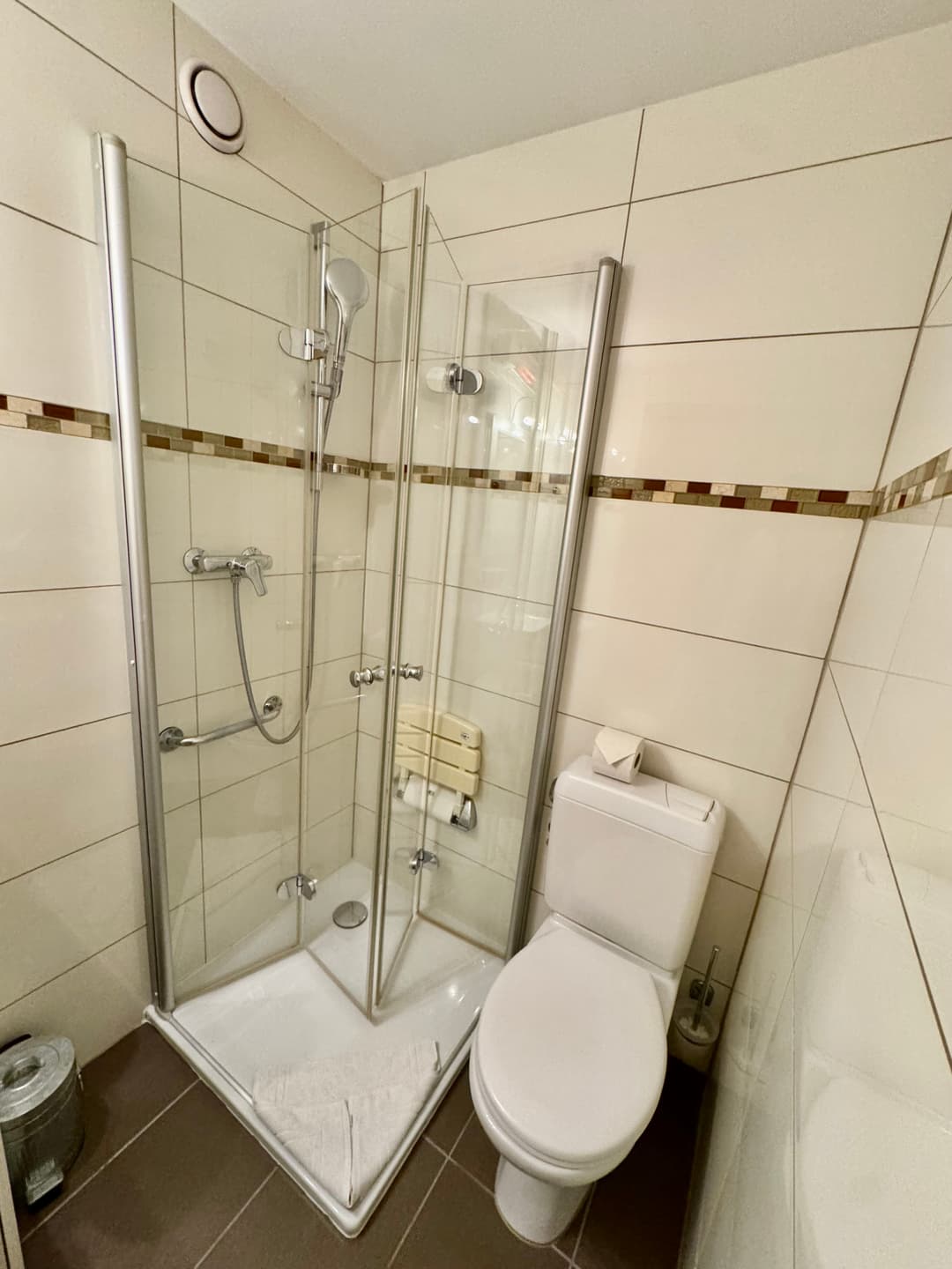 1571 – Appartement 3,5 pièces – 2000CHF – 85 m²