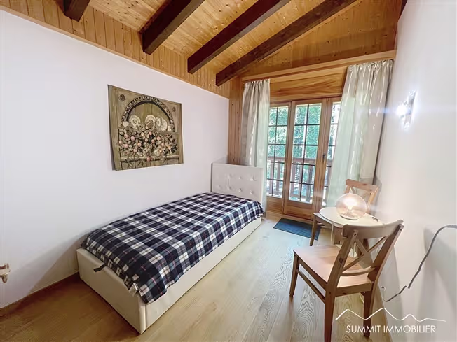 1578 – Appartement 5.5 pièces – 3500 m²