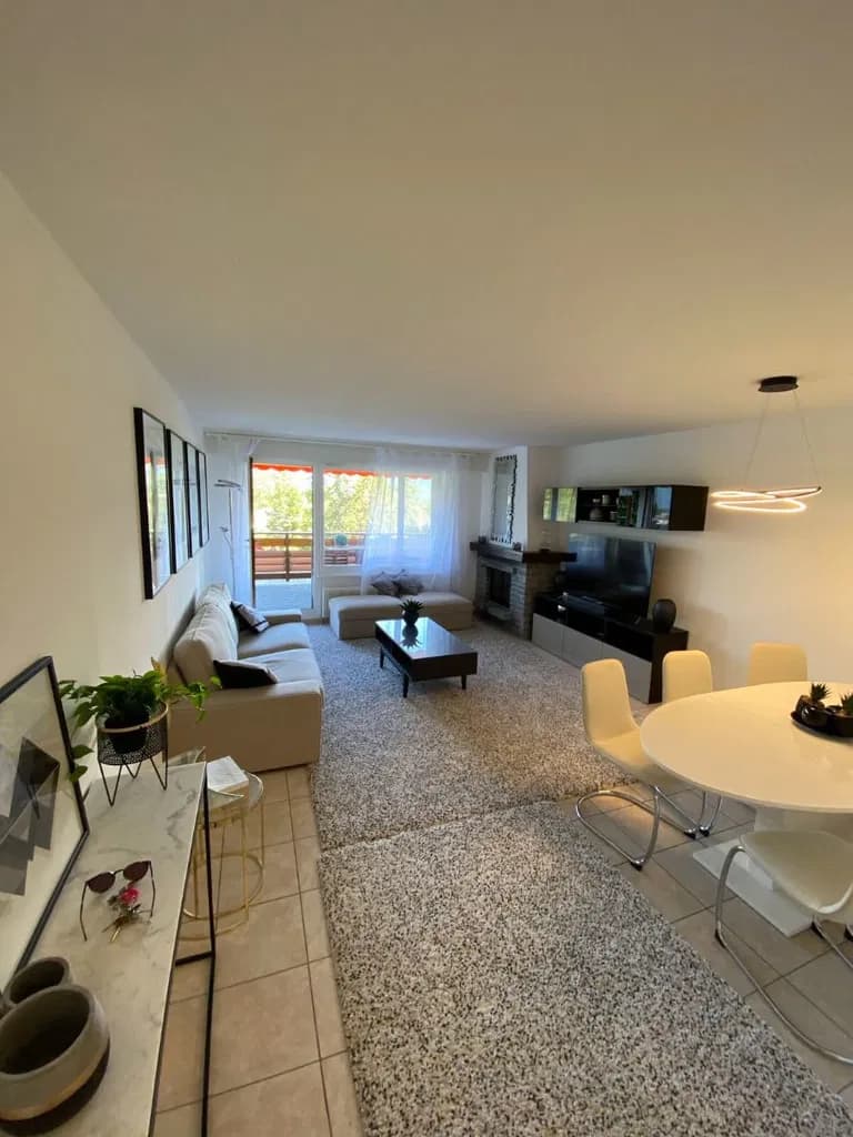 1738 – Appartement 4.5 pièces – 2700 CHF – 110 m²