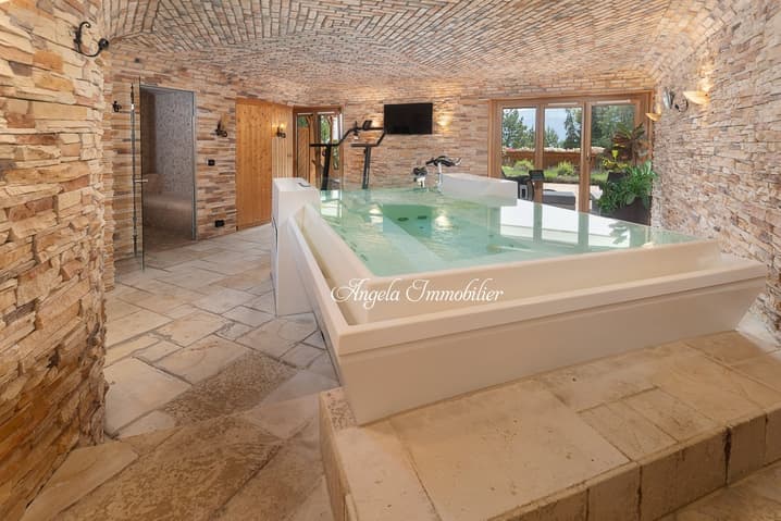 2063 – Appartement 2 pièces – 1200000CHF – 86m²