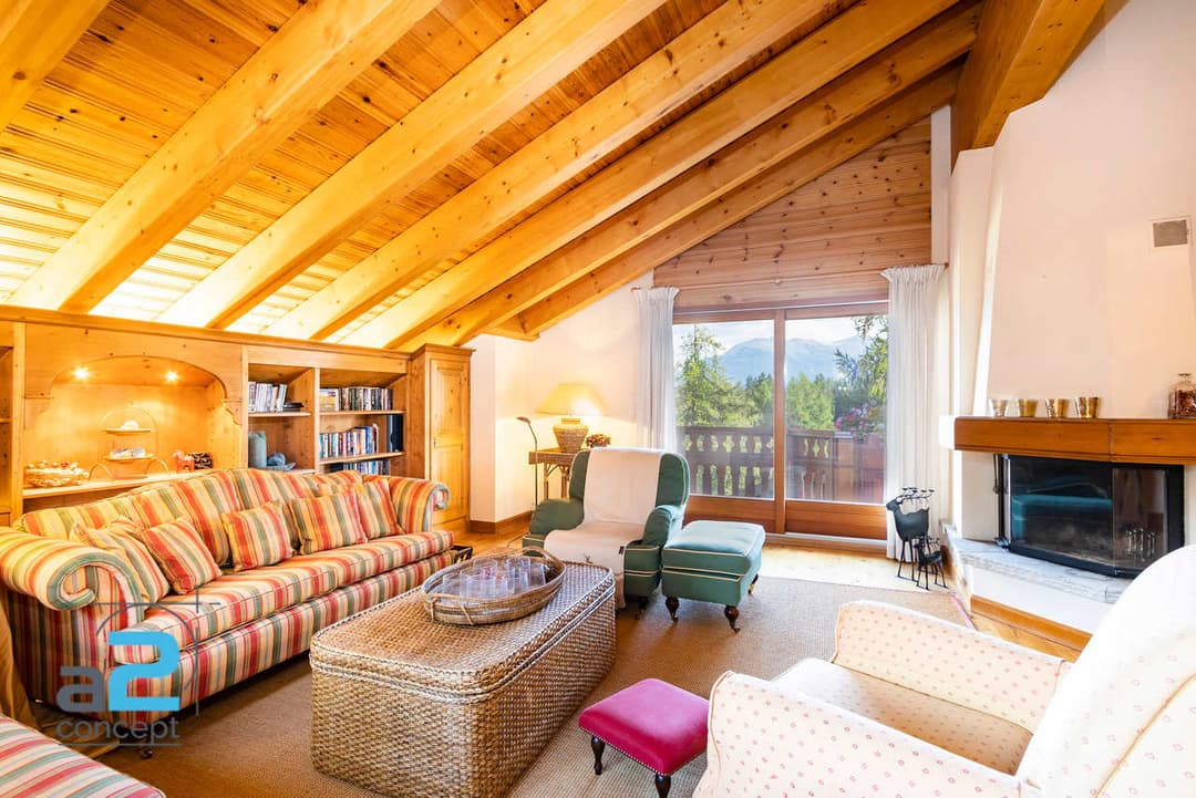 1656 – Apparetement 5.5 pièces – 3000 CHF – 172 m²