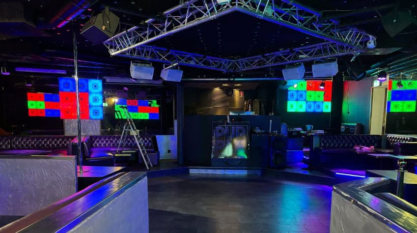 2090 – Commerce – 1200000CHF – 250m²