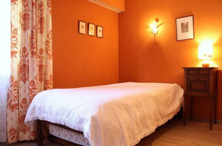 1715 – Appartement 4 pièces – 2240CHF – 150m²