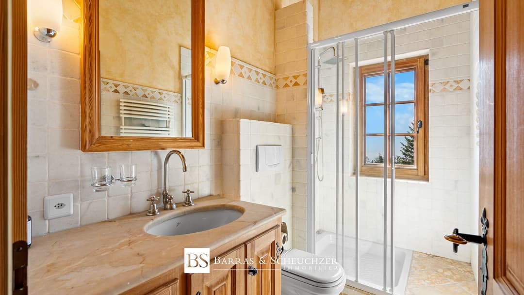 2088 – Maison 10 pièces – 550m²