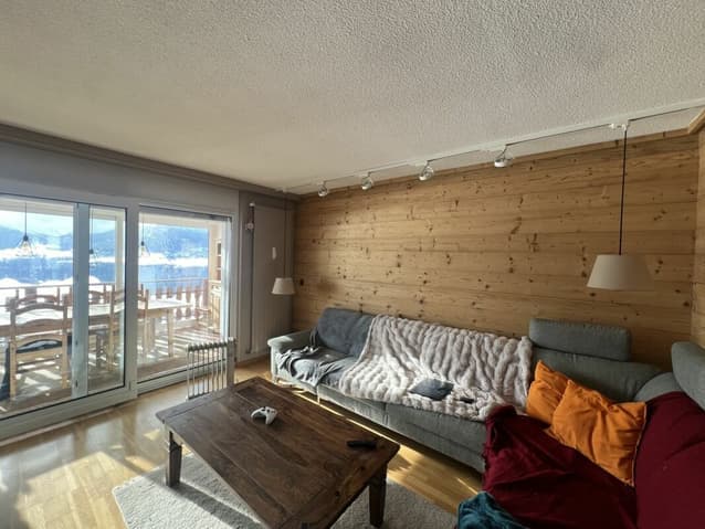 2049 – Appartement 4.5 pièces – 1200000 CHF – 110 m²