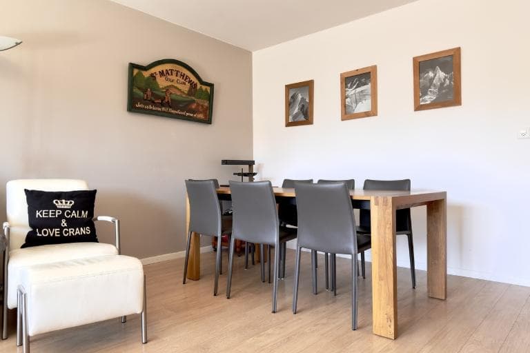 1711 – Appartement 4 pièces – 2450CHF – 114m²