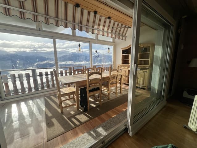 2049 – Appartement 4.5 pièces – 1200000 CHF – 110 m²