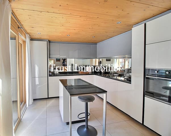 1742 – Maison 6,5 pièces – 10000CHF – 177,2m²