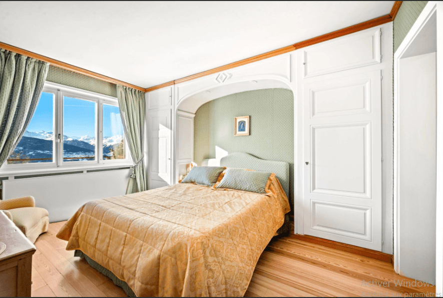 2050 – Appartement 6 pièces – 181 m²