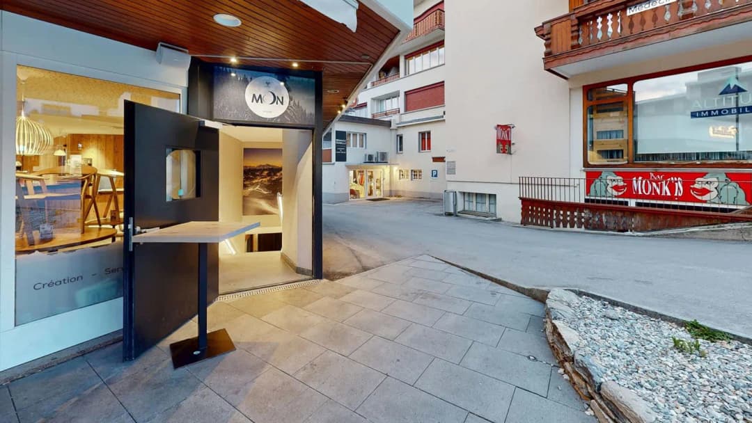 2020 – Commerce 4 pièces – 350000 CHF – 250 m²