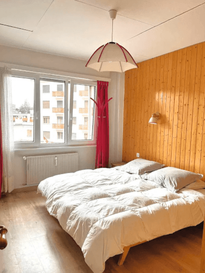 1696 – Appartement 2,5 pièces – 1500CHF 45m²