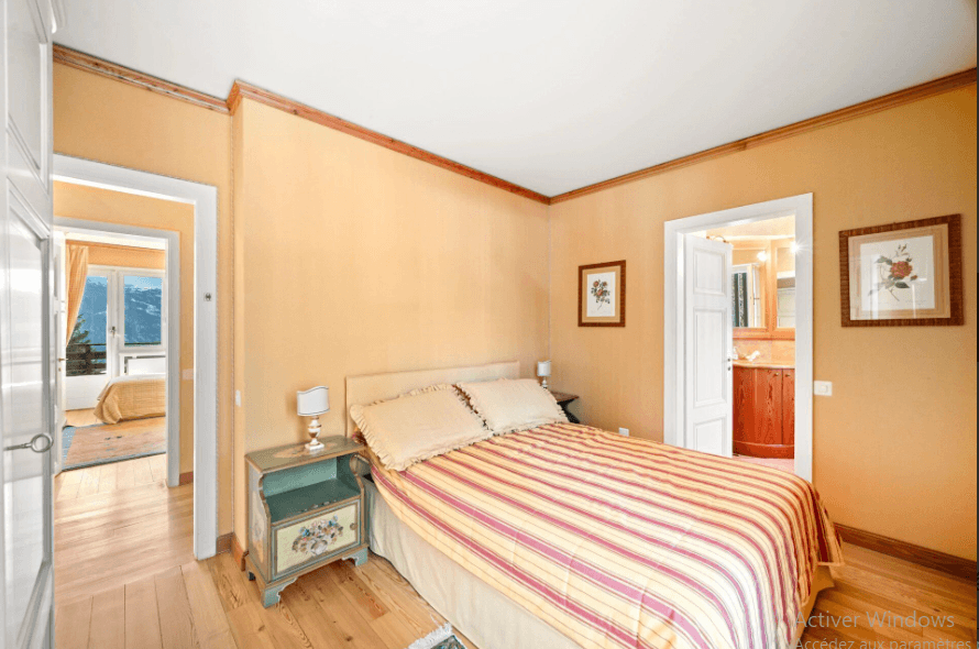 2050 – Appartement 6 pièces – 181 m²