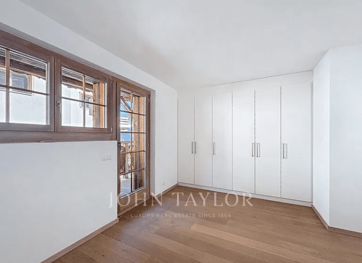 2039 – Appartement 4,5 pièces – 2110000 CHF – 152m²