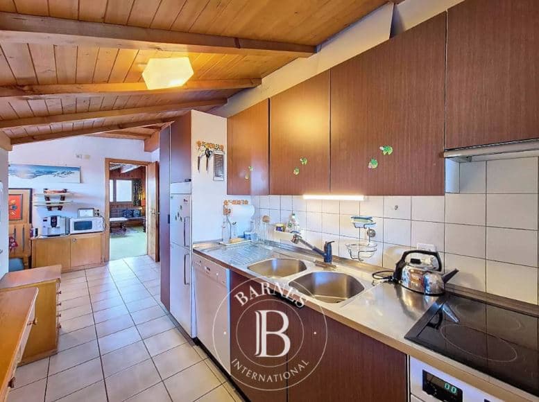 2087 – Appartement 4,5 pièces – 3800000 CHF – 165m²