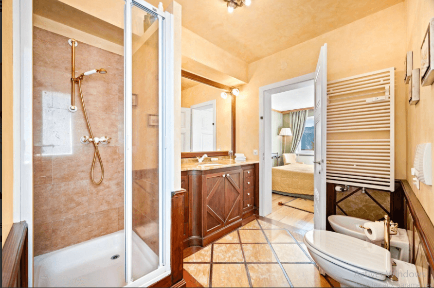 2050 – Appartement 6 pièces – 181 m²