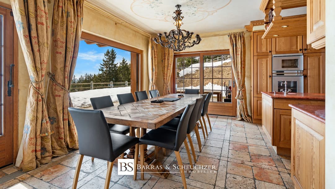 2088 – Maison 10 pièces – 550m²