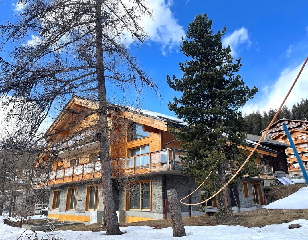 2126 – Appartement 4,5 pièces – 252m²