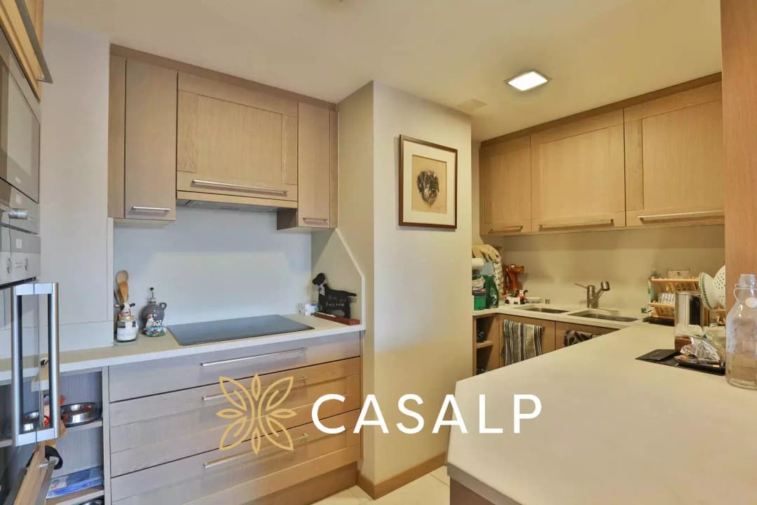 2130 – Appartement 3.5 pièces – 1250000 CHF – 102 m²