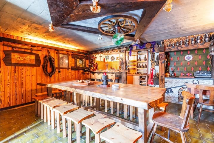 2202 – Maison 7 pièces – 695000CHF – 148m²