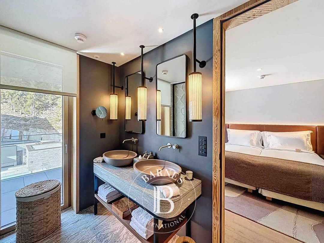 2173 – Appartement 4.5 pièces – 238 m²