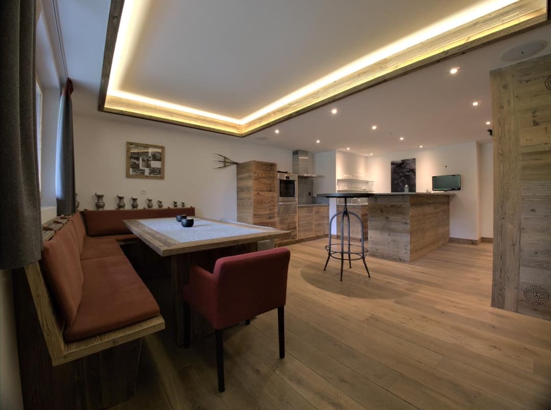 2169 – Appartement 4,5 pièces – 4520000CHF – 199m²