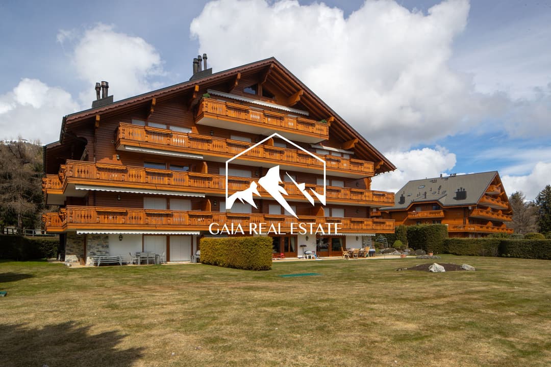 1763 – Appartement 4.5 pièces – 152 m²