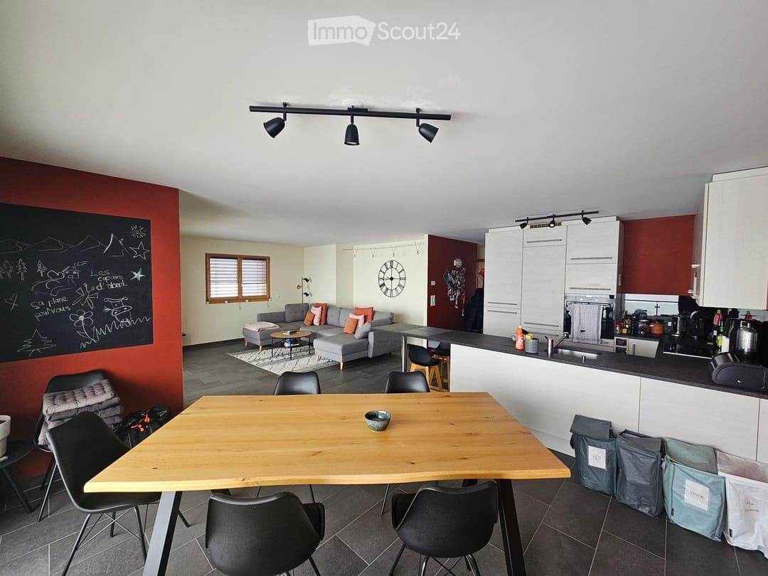 1762 – Appartement – 3.5pièces – 1900CHF – 102 m²