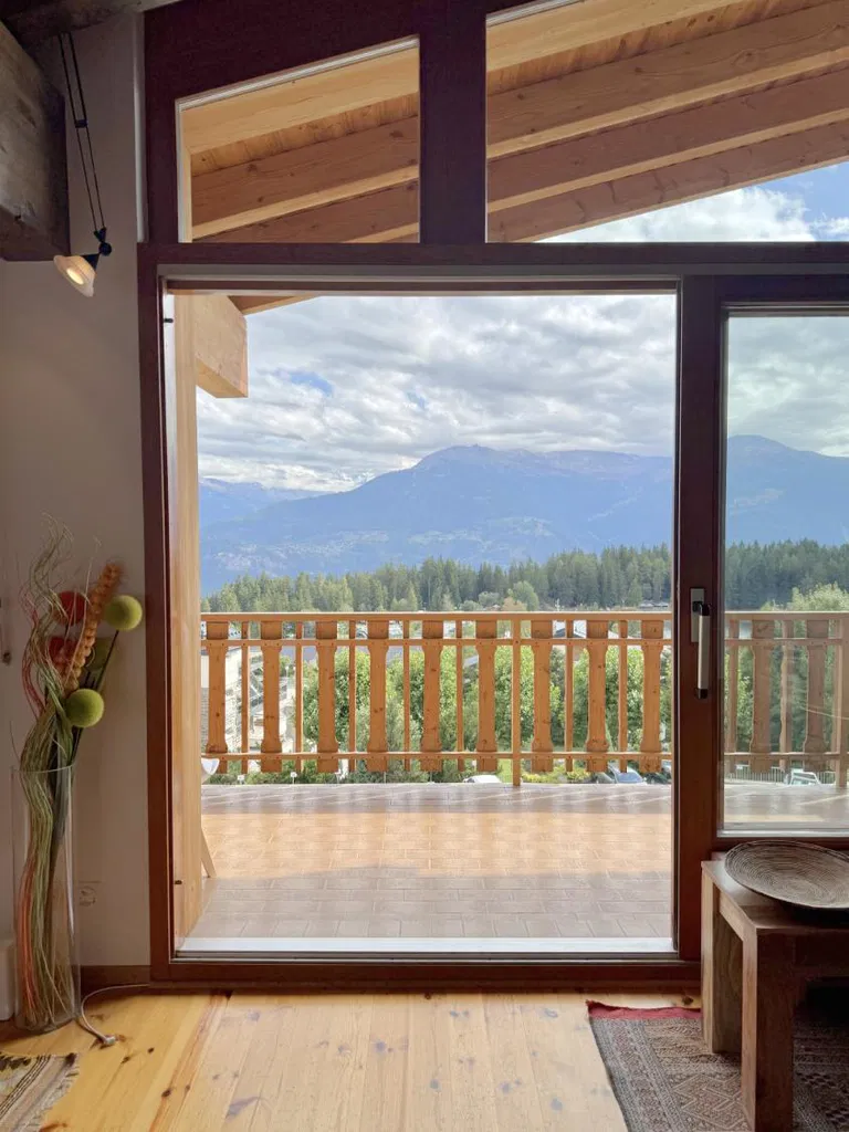 1833 – Appartement 4.5 pièces – 2800 CHF – 90 m²