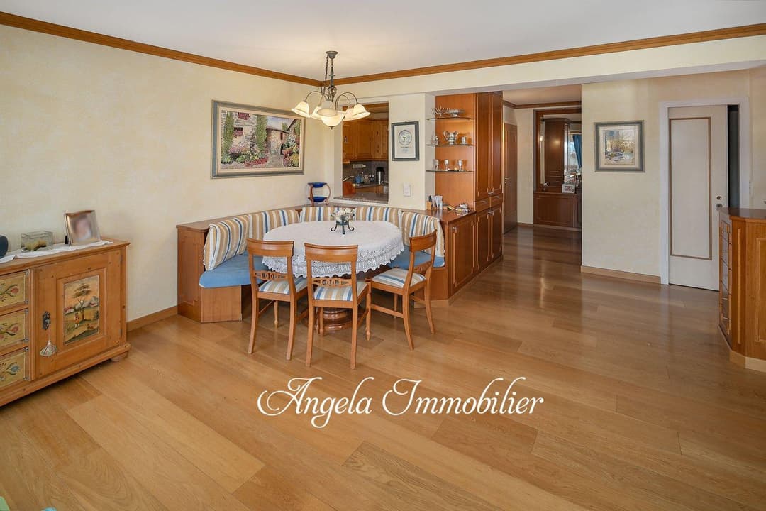 1771 – Appartement 7.5 pièces – 228 m²