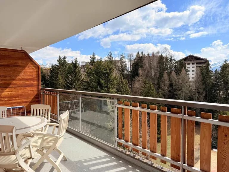 1815 – Appartement 4.5 pièces – 2700 CHF –