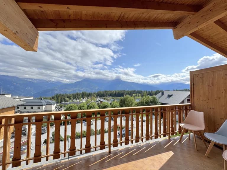 1833 – Appartement 4.5 pièces – 2800 CHF – 90 m²