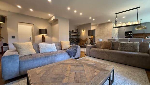 1834 – Appartement 4.5 pièces – 14000CHF – 140m²