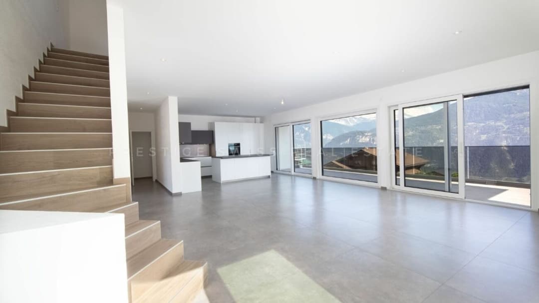 2143 – Maison 5 pièces – 2100000 CHF – 328 m²