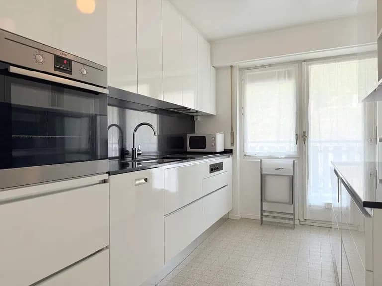 1815 – Appartement 4.5 pièces – 2700 CHF –