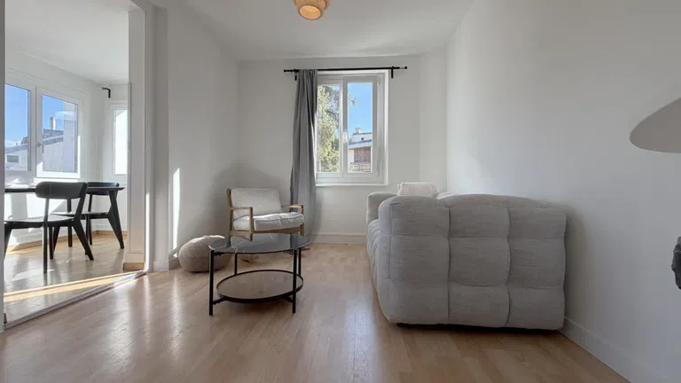 1830 – Appartement 3.5 pièces – 2100 CHF – 75 m²