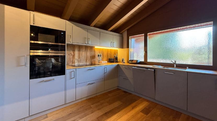 1836 – Appartement 4.5 pièces – 15000CHF – 150m²