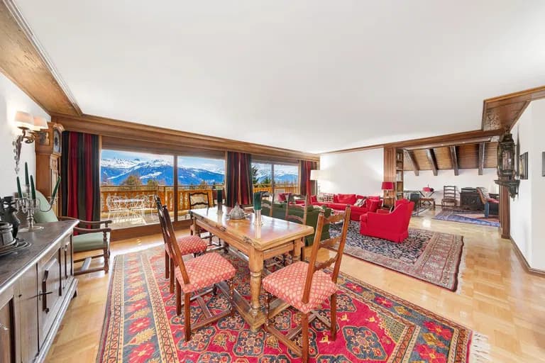 2198 – Appartement – 5.5pièces -5000000CHF – 206 m²