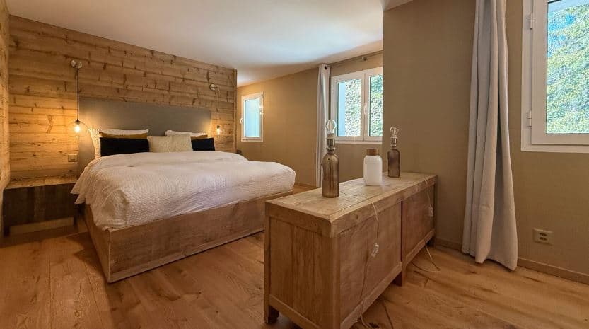 1838 – Maison 7 pièces – 22000CHF – 320m²