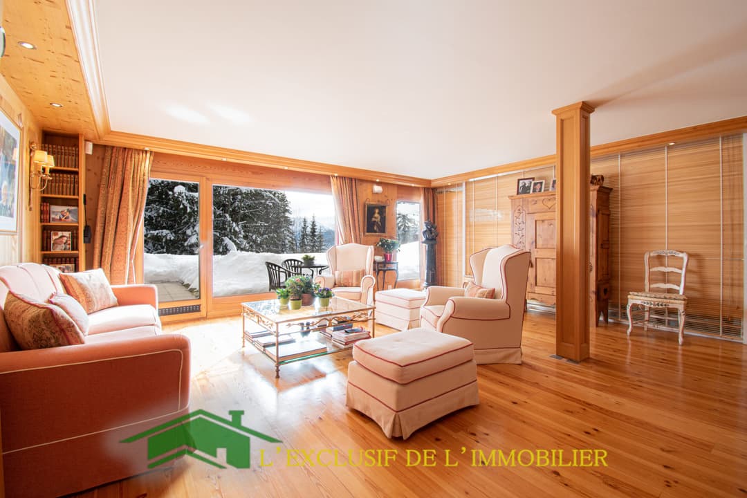 2306 – Appartement 5.5 pièces – 382.58m²
