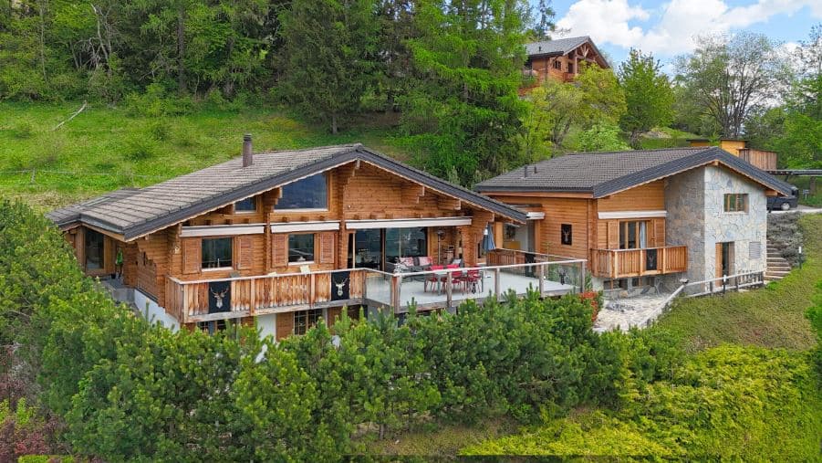 1855 – Chalet 7 pièces – 24000CHF – 300m²