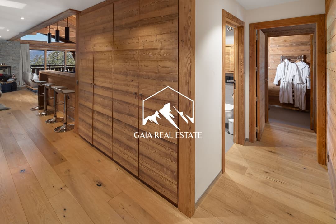 2255 – Appartement – 3600000 CHF – 180 m²