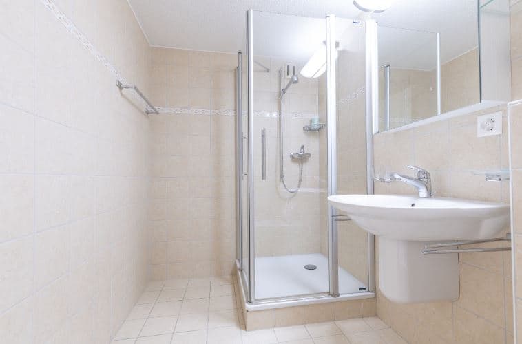 1883 – Appartement 4 pièces – 2450CHF