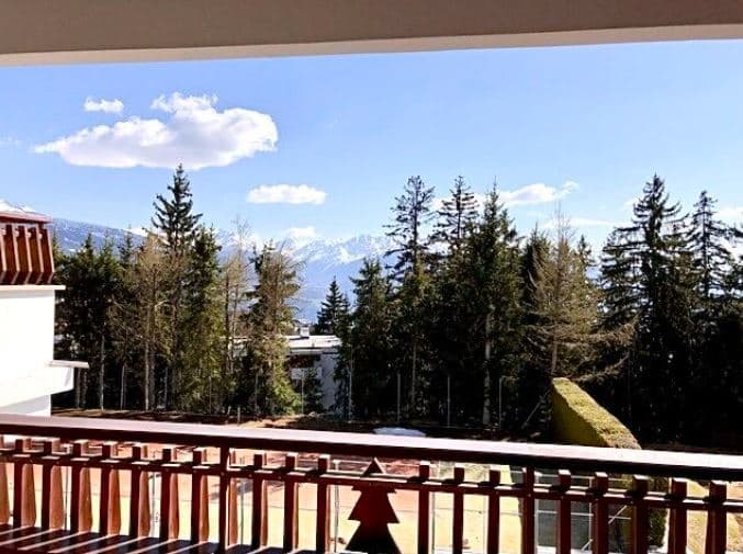 1857 – Appartement 3 pièces- 1750CHF – 120m²