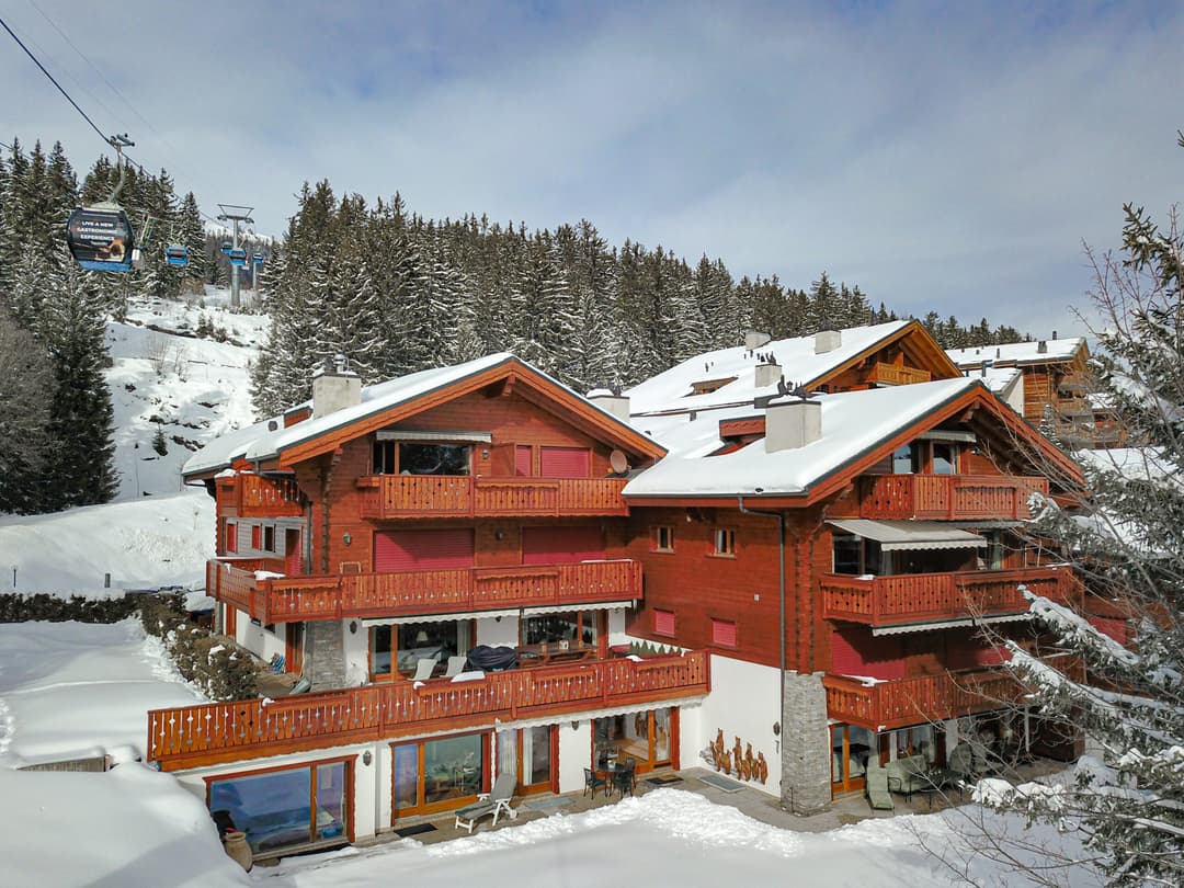 2306 – Appartement 5.5 pièces – 382.58m²