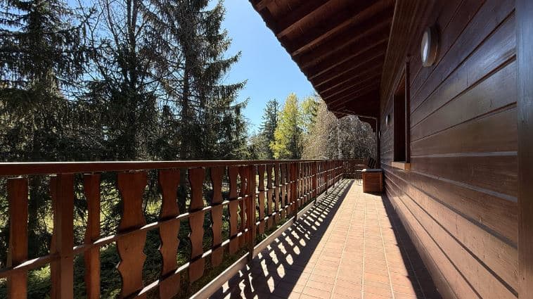 1868 – Appartement 4.5 pièces – 14000CHF – 130m²