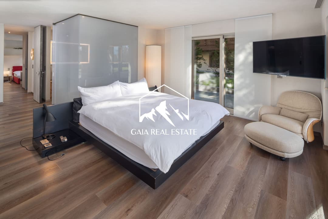 2235 – Appartement 6.5 pièces – 8000000 CHF – 280 m²