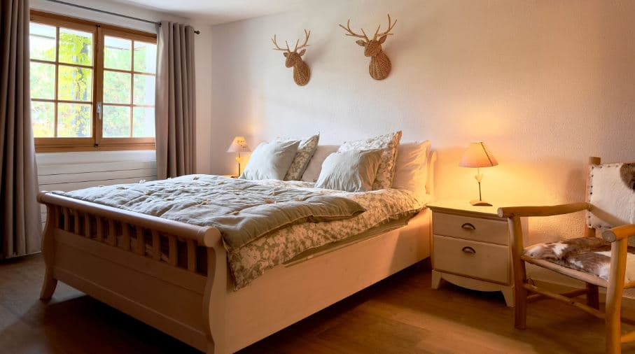 1855 – Chalet 7 pièces – 24000CHF – 300m²