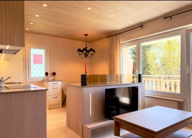 1896 – Appartement – 2.5pièces – 2000CHF