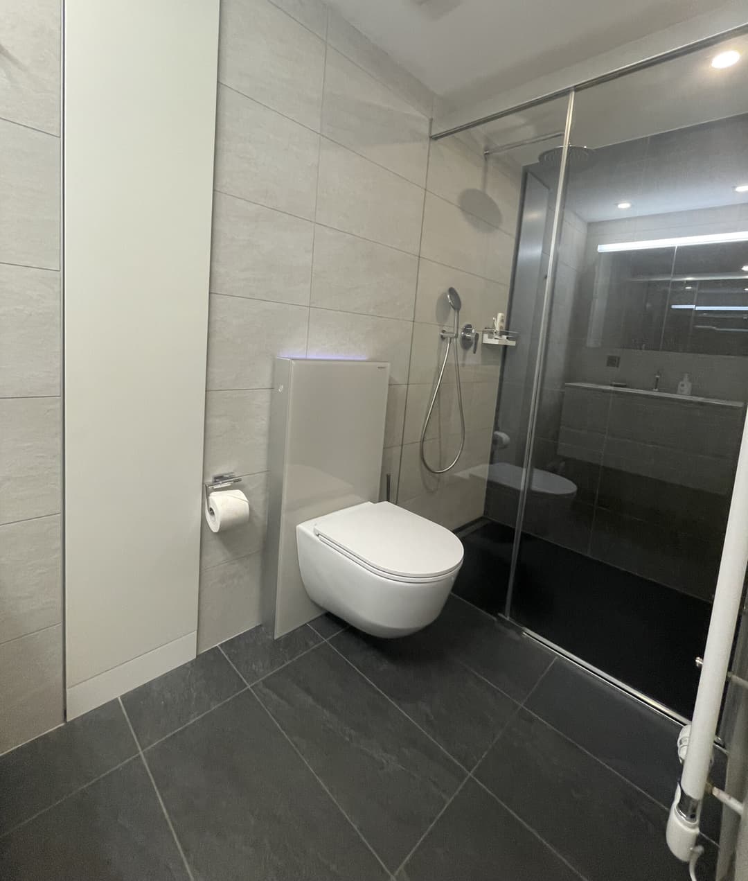 1929 – Appartement 4.5 pièces – 2898CHF – 122m²