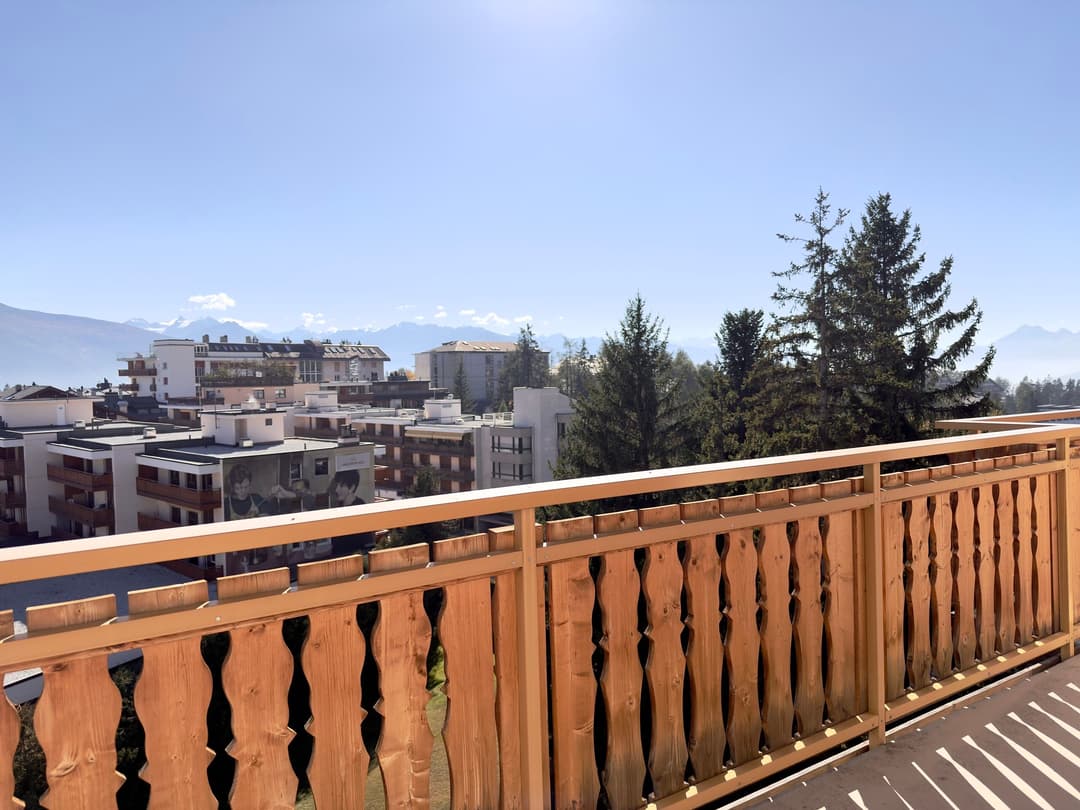 1902 – Appartement 5 pièces – 2450CHF